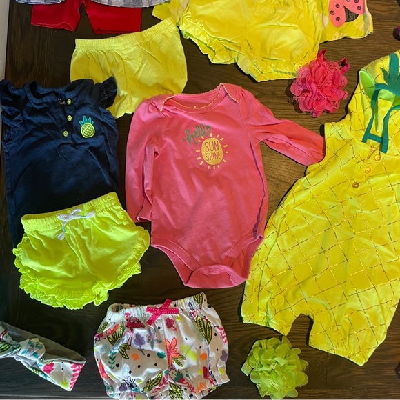 Lot of baby girls summer/vacay clothes ☀️ 6-9 months - Picture 5 of 5